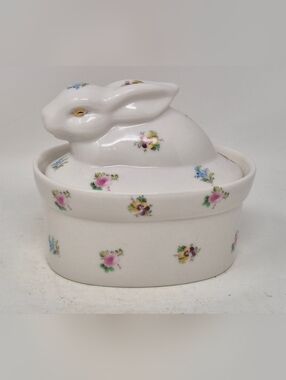Grace's Teaware Oval Lidded Dish With Rabbit And Floar Decal